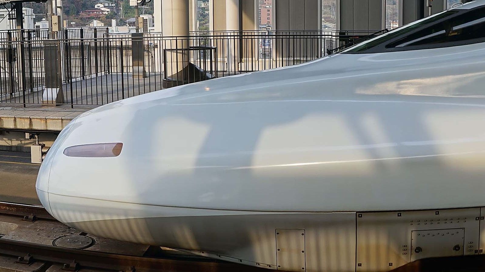 新幹線の先頭車両（イメージ）